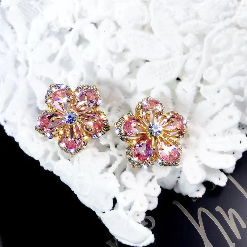 MAIA | COLOR, ELEGANCE, STYLE
