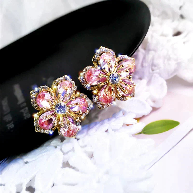 MAIA | COLOR, ELEGANCE, STYLE